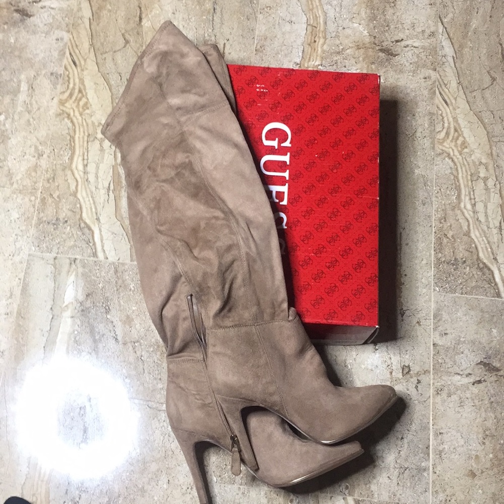 Guess 👢